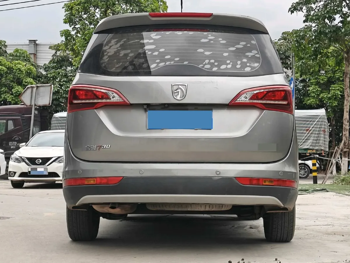 2019 BaoJun 730 1.5L 112HP L4 6MT,autocango,china used car exporter,china ev exporter,chinese used car exporter,chinese used ev exporter