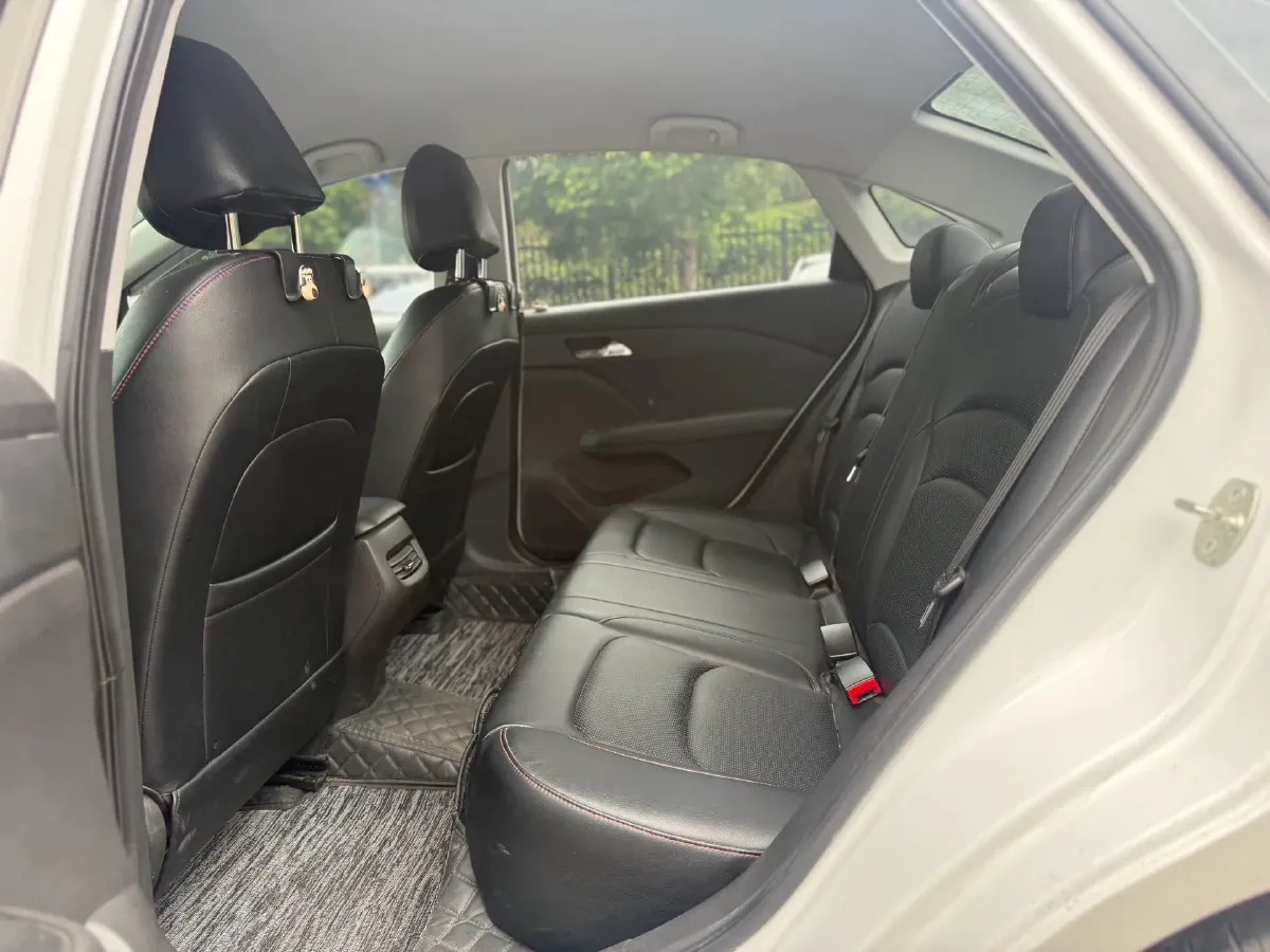 2023 Chevrolet Monza 1.5L 113HP L4 6DCT,autocango,china used car exporter,china ev exporter,chinese used car exporter,chinese used ev exporter