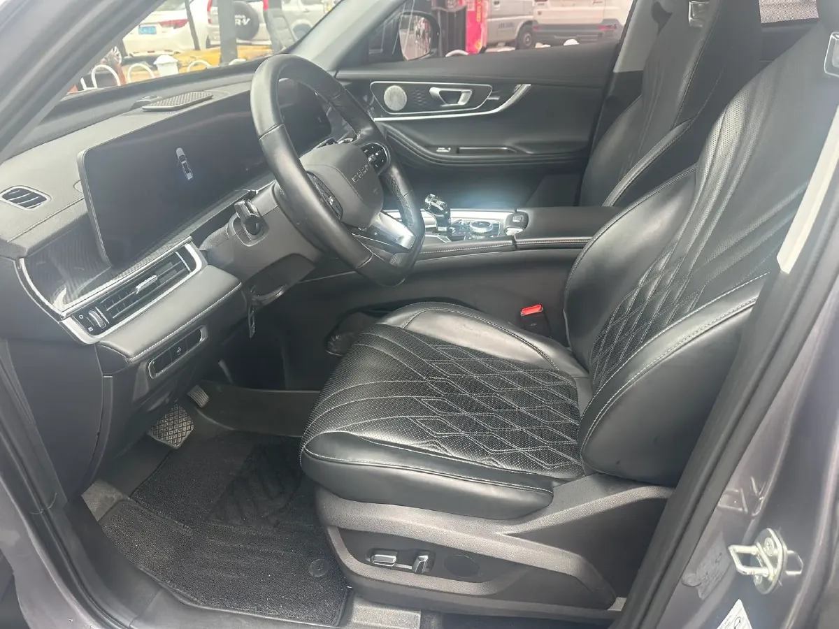 2023 Chery Tiggo 7 Plus 1.6T 197HP L4 7DCT,autocango,china used car exporter,china ev exporter,chinese used car exporter,chinese used ev exporter