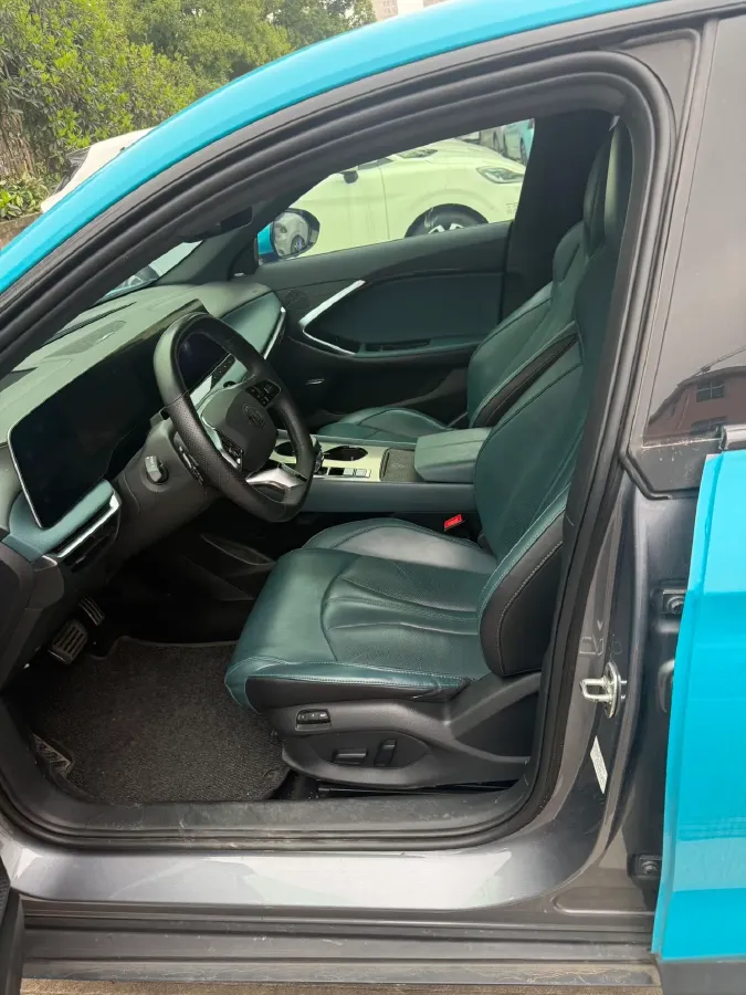 2023 MG 7 2.0T 261HP L4 9AT,autocango,china used car exporter,china ev exporter,chinese used car exporter,chinese used ev exporter