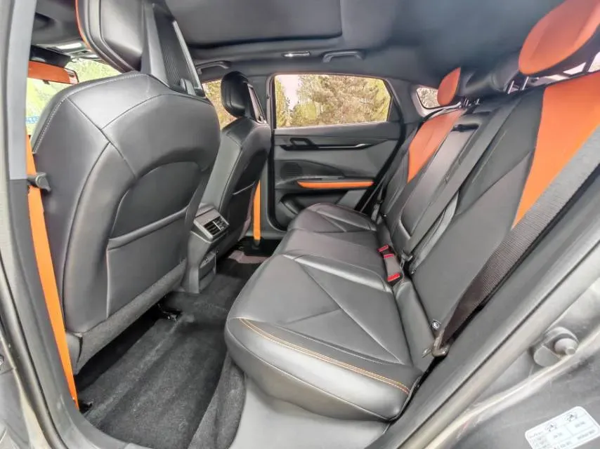 2022 ChangAn UNI-V 1.5T 188HP L4 7DCT,autocango,china used car exporter,china ev exporter,chinese used car exporter,chinese used ev exporter