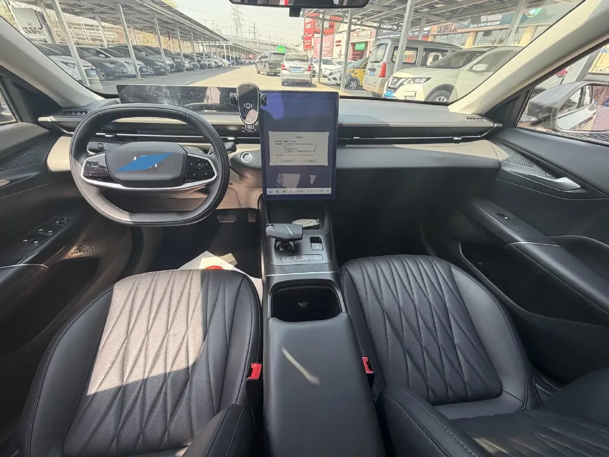 2024 ChangAn QiYuan A05 1.5L 110HP L4 E-CVT PHEV 9.07KWH,autocango,china used car exporter,china ev exporter,chinese used car exporter,chinese used ev exporter