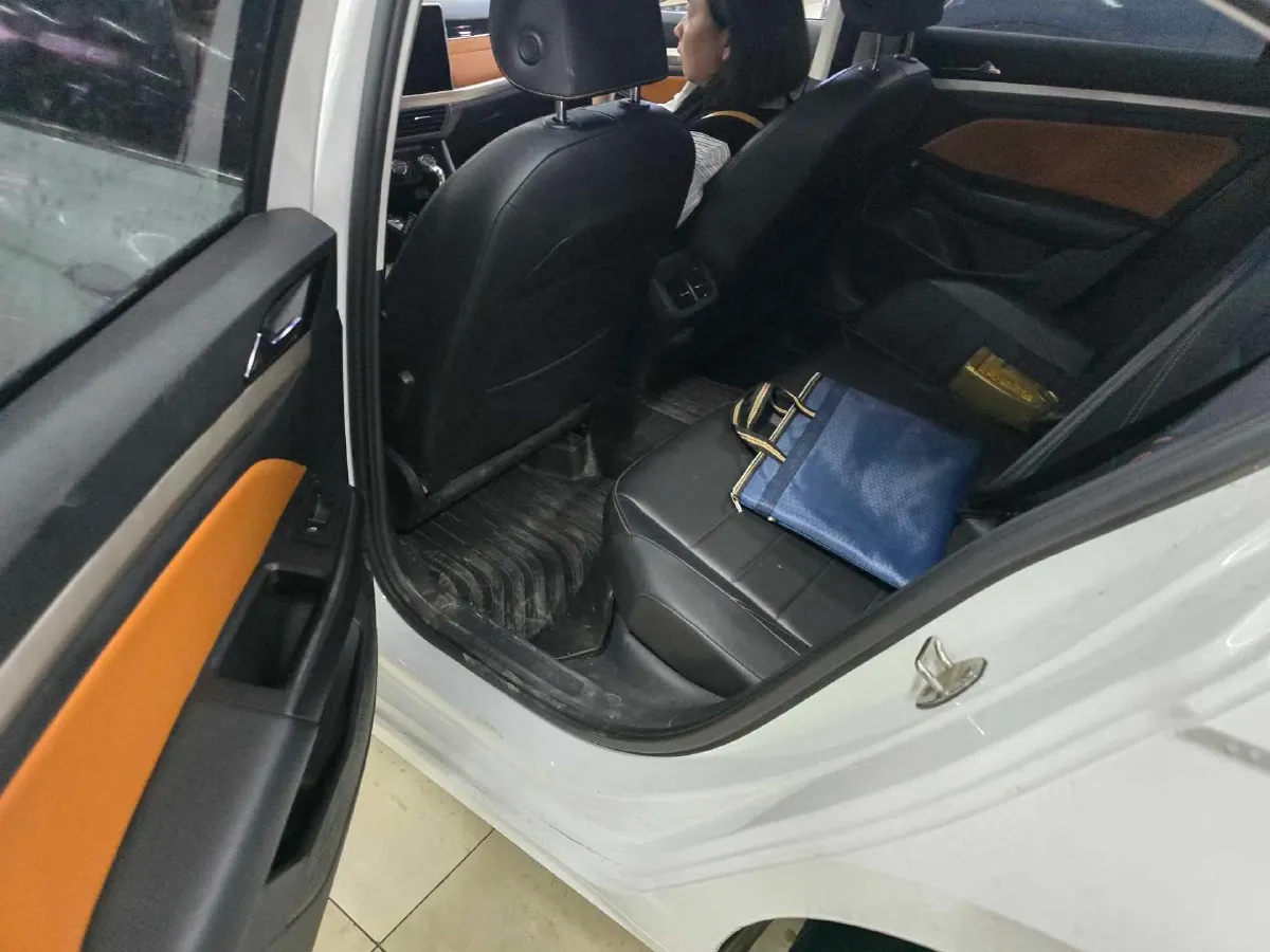 2023 Volkswagen Bora 1.2T 116HP L4 7DCT,autocango,china used car exporter,china ev exporter,chinese used car exporter,chinese used ev exporter