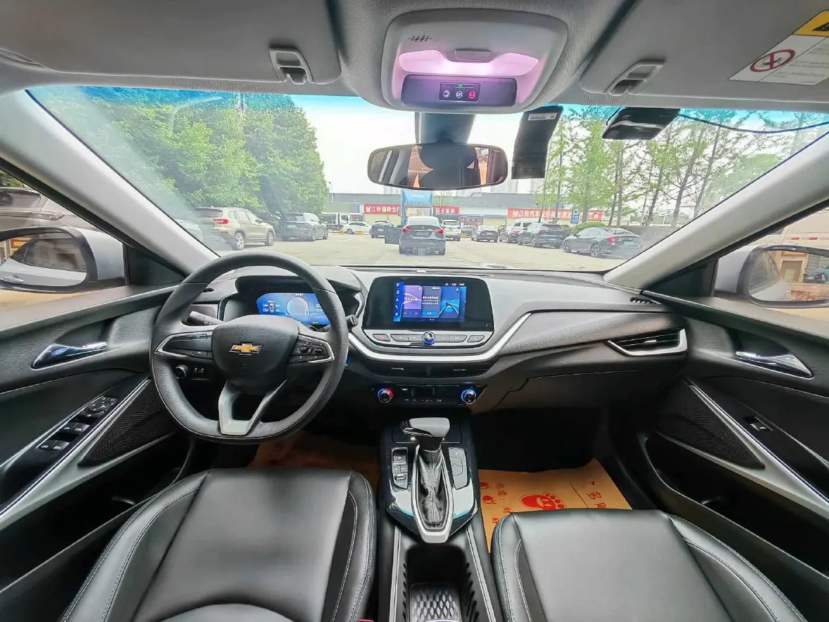 2022 Chevrolet Menlo BEV 61.1KWH,autocango,china used car exporter,china ev exporter,chinese used car exporter,chinese used ev exporter