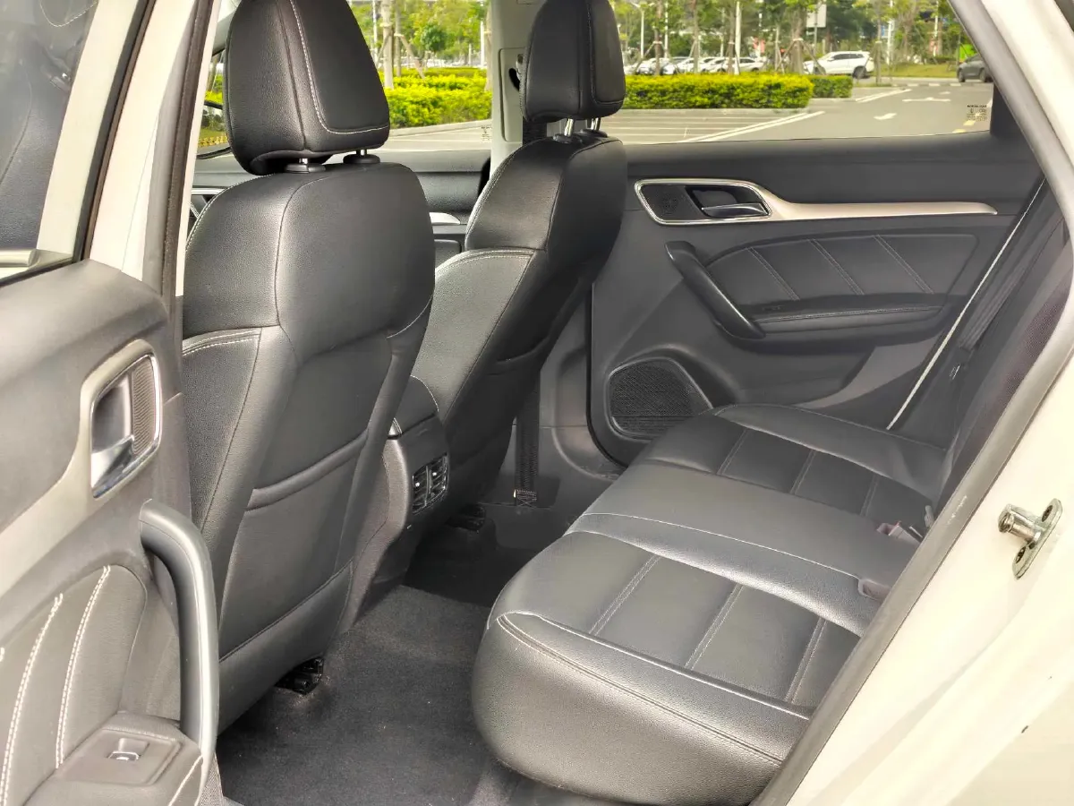 2017 MG MG6 1.5T 169HP L4 7DCT,autocango,china used car exporter,china ev exporter,chinese used car exporter,chinese used ev exporter