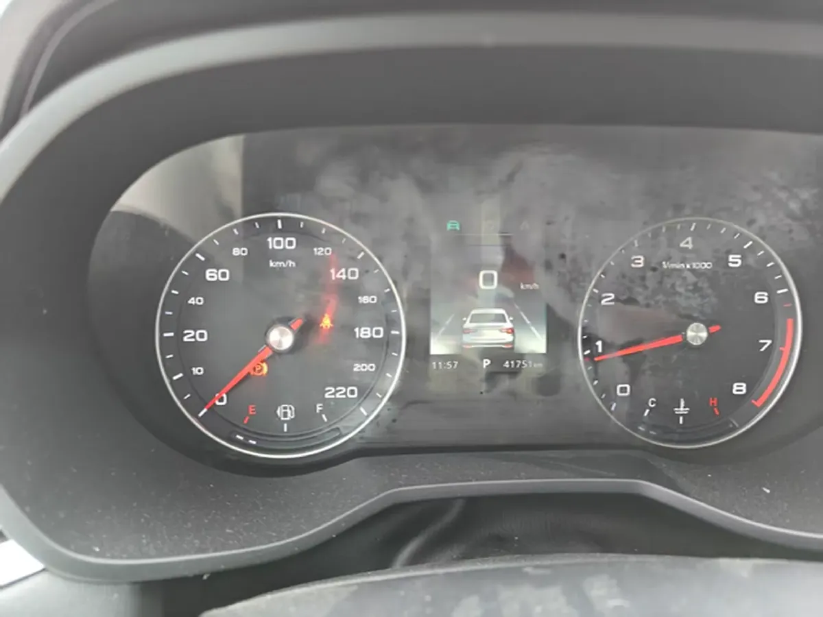 2020 Roewe i5 1.5L 120HP L4 CVT,autocango,china used car exporter,china ev exporter,chinese used car exporter,chinese used ev exporter