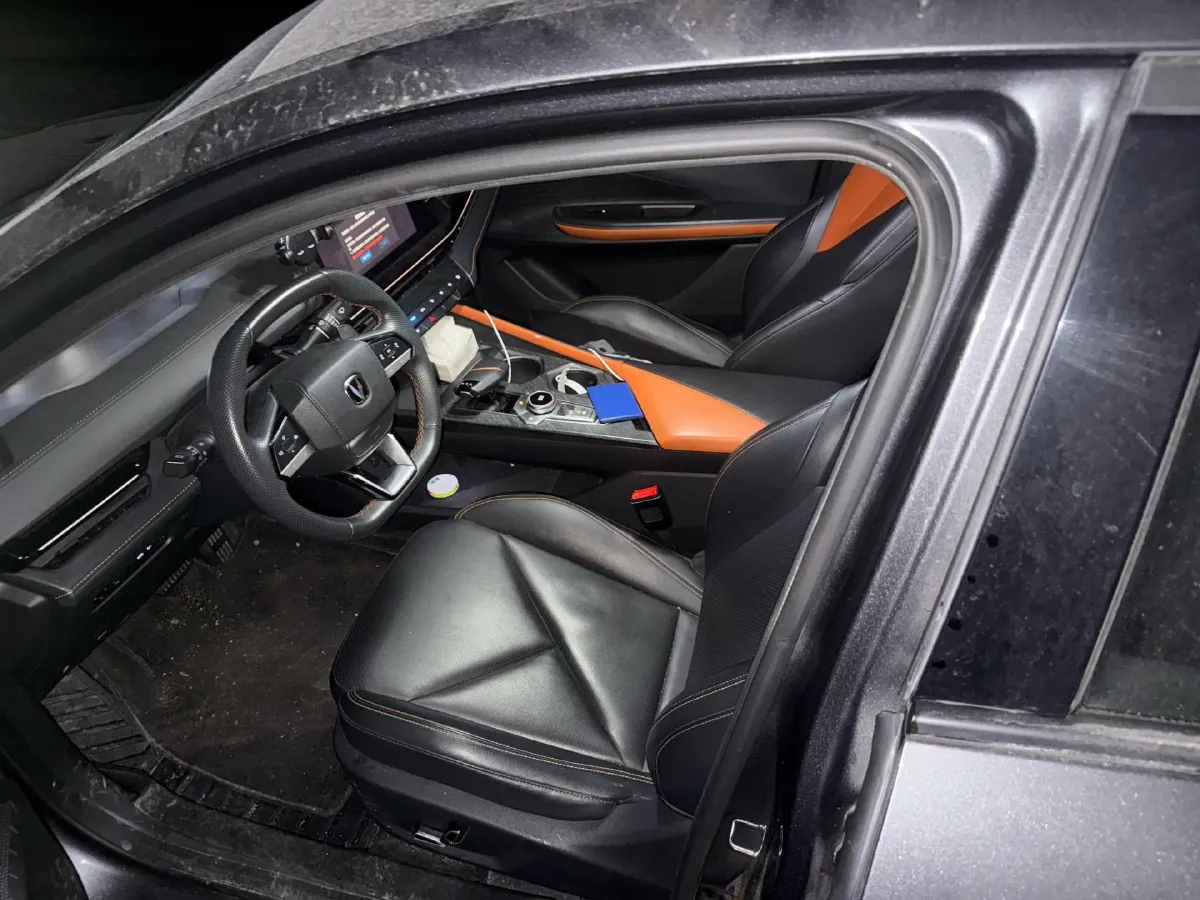 2022 ChangAn UNI-V 1.5T 188HP L4 7DCT,autocango,china used car exporter,china ev exporter,chinese used car exporter,chinese used ev exporter