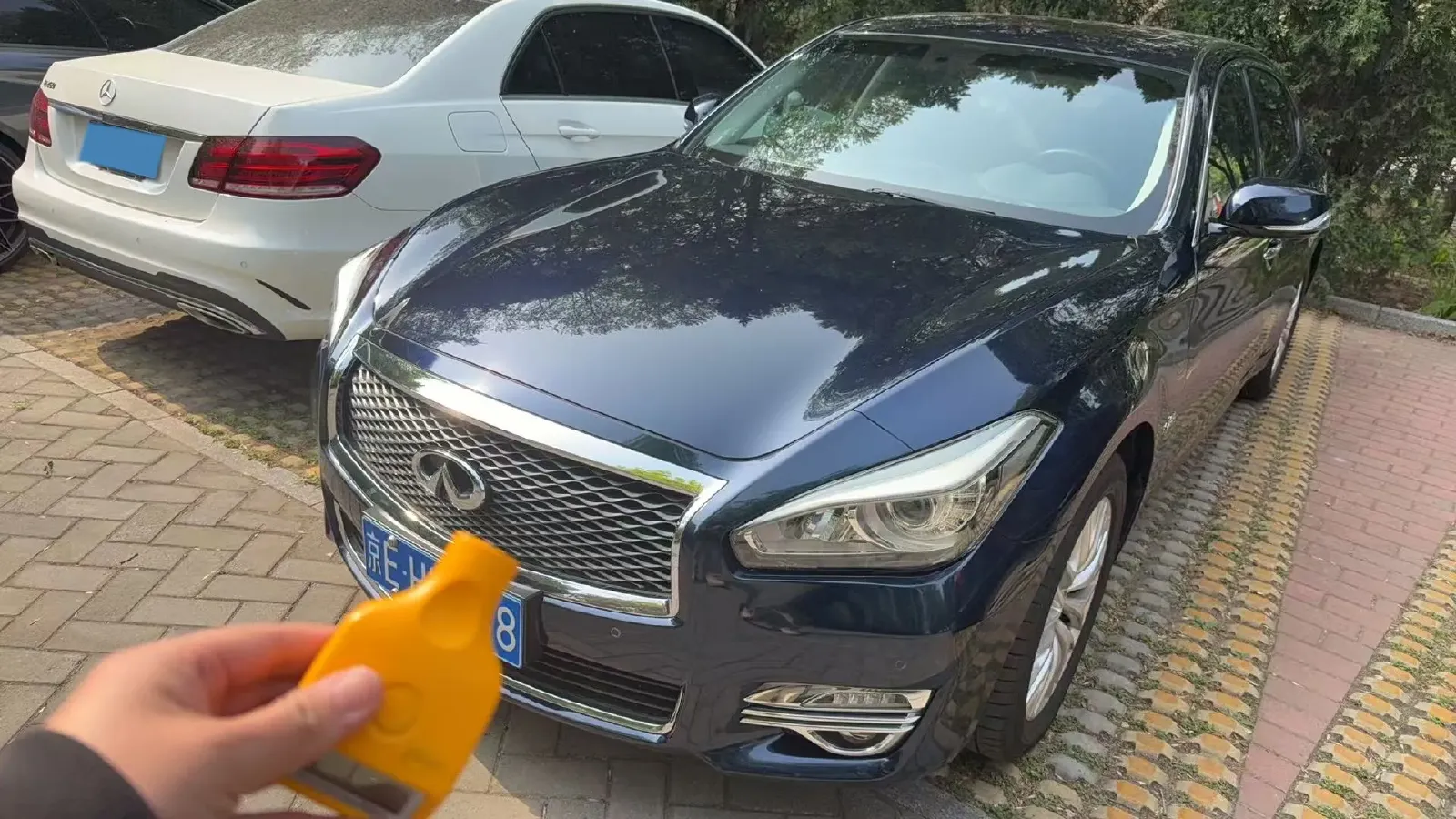 2019 Infiniti Q70 2.0T 211HP L4 7AT,autocango,china used car exporter,china ev exporter,chinese used car exporter,chinese used ev exporter