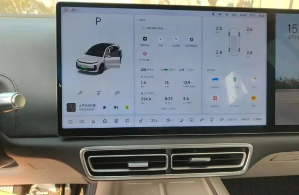 2024 Li L6 Range Extended 154HP L4 REEV 36.8KWH,autocango,china used car exporter,china ev exporter,chinese used car exporter,chinese used ev exporter