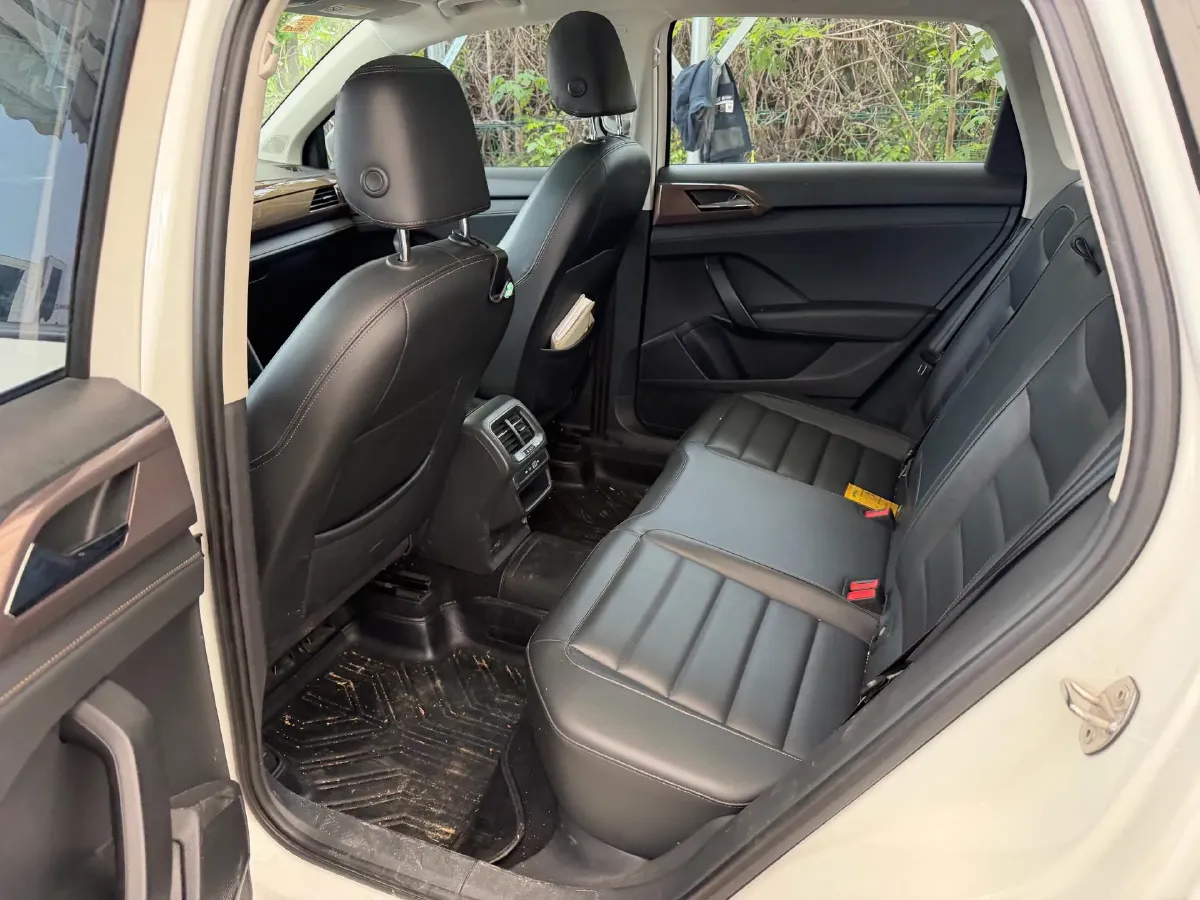 2021 Volkswagen Tharu 1.4T 150HP L4 7DCT,autocango,china used car exporter,china ev exporter,chinese used car exporter,chinese used ev exporter