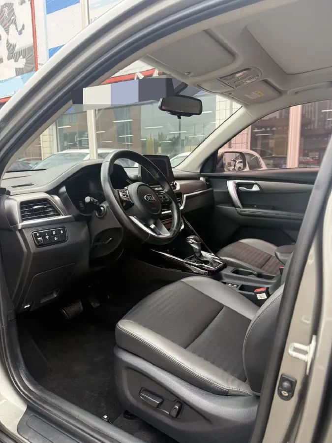 2018 Kia Sportage R 2.0L 160HP L4 6AT,autocango,china used car exporter,china ev exporter,chinese used car exporter,chinese used ev exporter