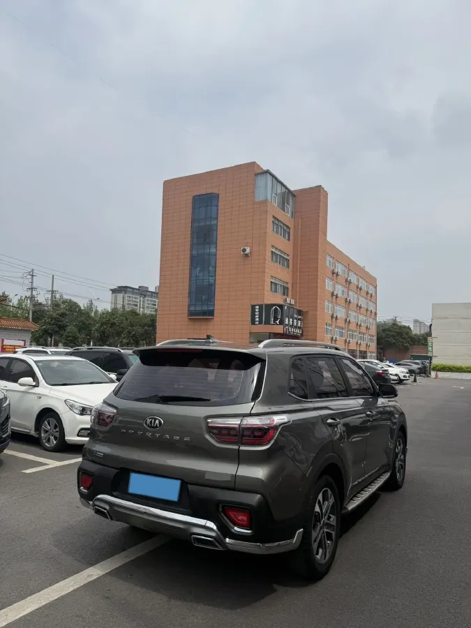 2018 Kia Sportage R 2.0L 160HP L4 6AT,autocango,china used car exporter,china ev exporter,chinese used car exporter,chinese used ev exporter