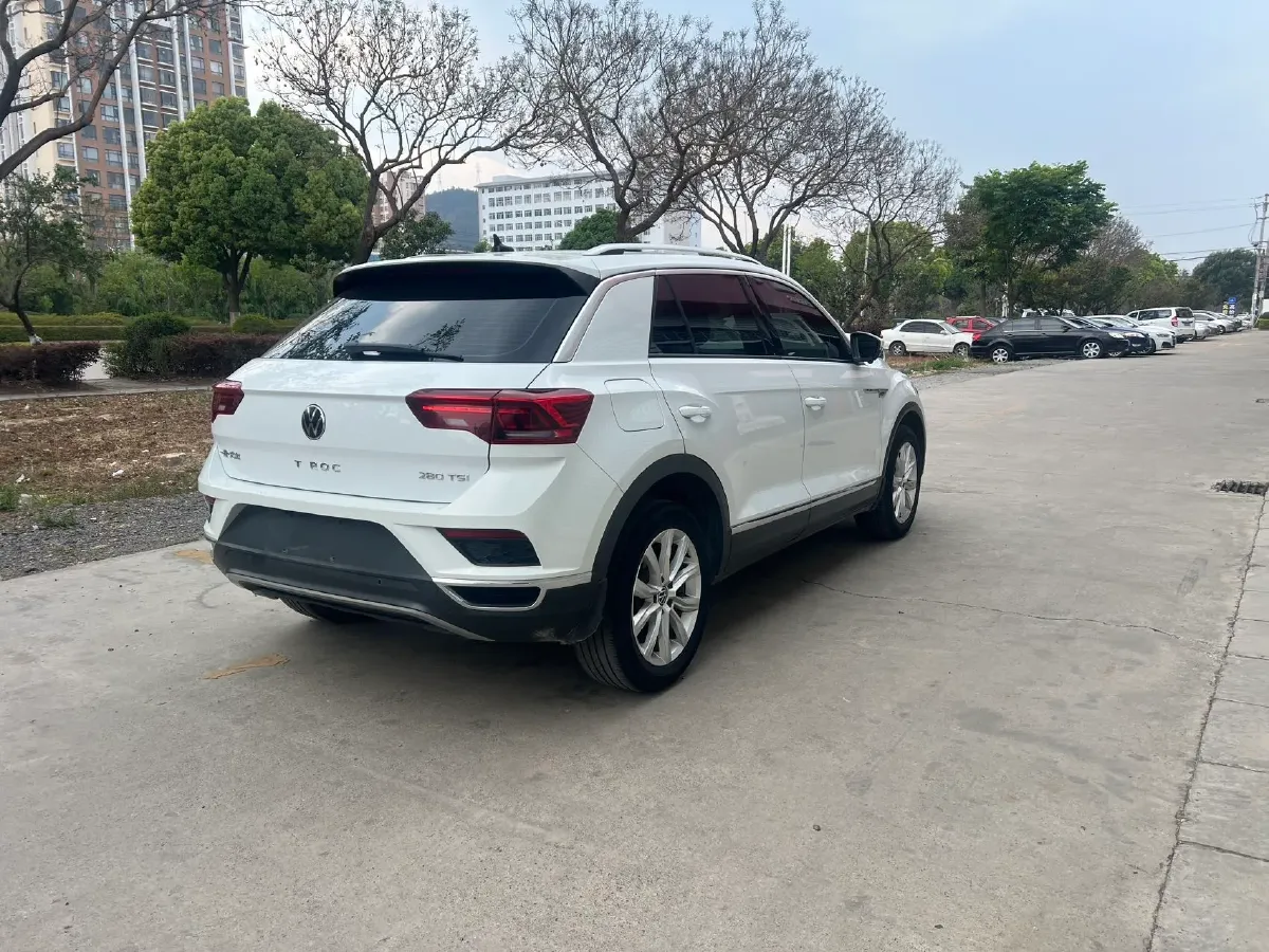 2021 Volkswagen T-Roc 1.4T 150HP L4 7DCT,autocango,china used car exporter,china ev exporter,chinese used car exporter,chinese used ev exporter
