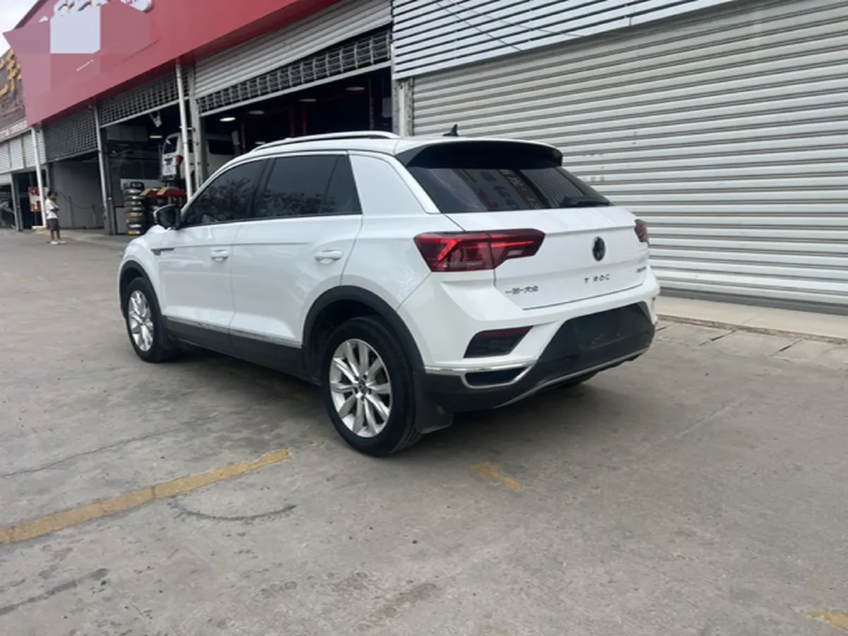 2021 Volkswagen T-Roc 1.4T 150HP L4 7DCT,autocango,china used car exporter,china ev exporter,chinese used car exporter,chinese used ev exporter
