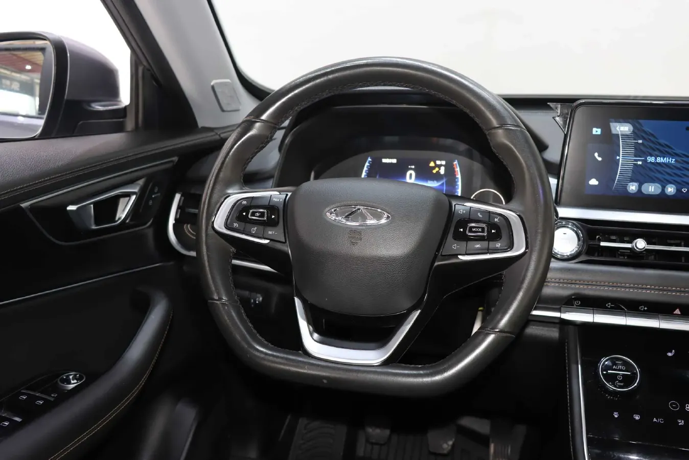 2024 Chery Tiggo 8 1.5T 156HP L4 6MT,autocango,china used car exporter,china ev exporter,chinese used car exporter,chinese used ev exporter