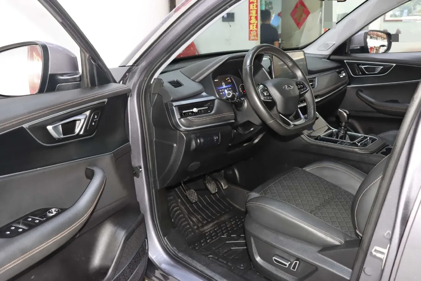 2024 Chery Tiggo 8 1.5T 156HP L4 6MT,autocango,china used car exporter,china ev exporter,chinese used car exporter,chinese used ev exporter