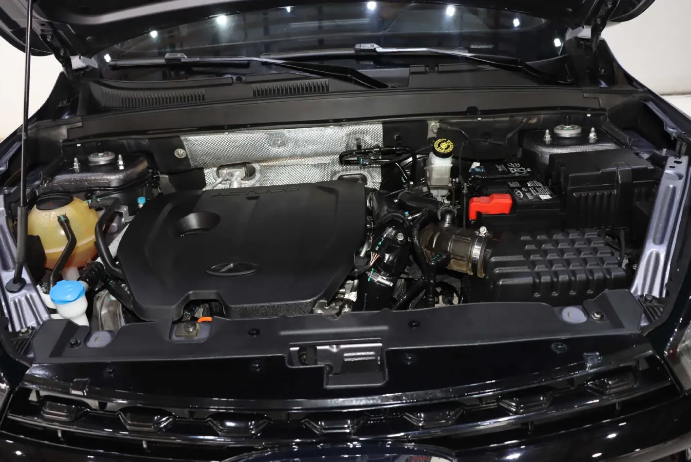 2024 Chery Tiggo 8 1.5T 156HP L4 6MT,autocango,china used car exporter,china ev exporter,chinese used car exporter,chinese used ev exporter