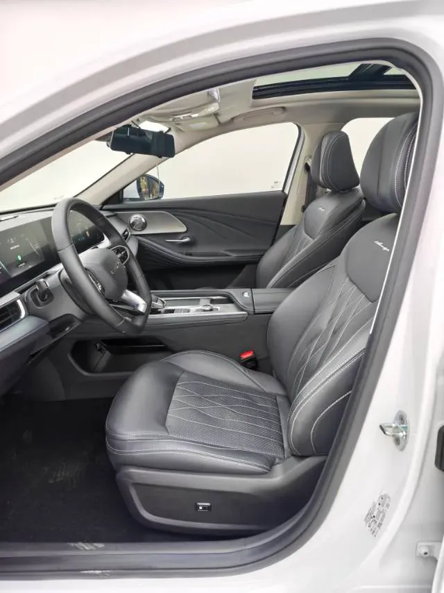 2022 Chery Arrizo 8 1.6T 197HP L4 7DCT,autocango,china used car exporter,china ev exporter,chinese used car exporter,chinese used ev exporter