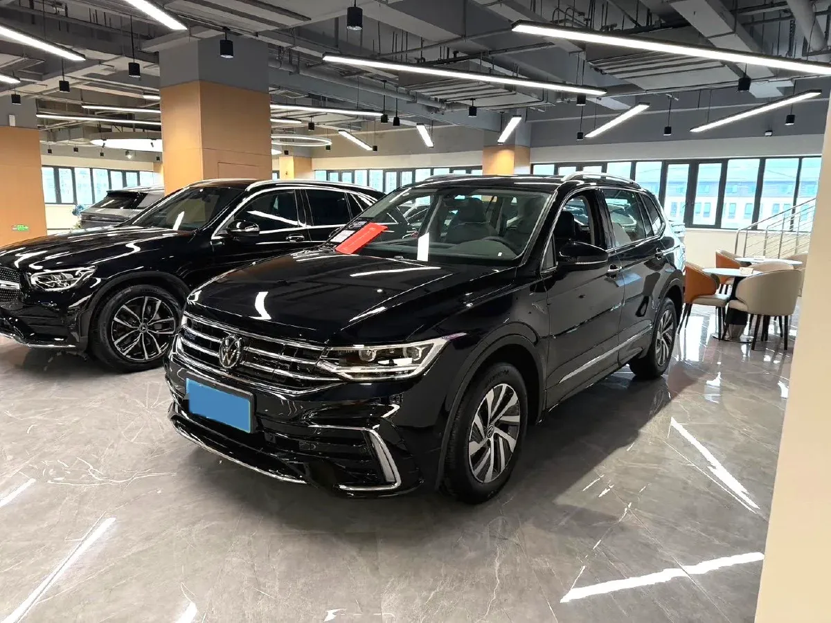 2023 Volkswagen Tiguan L 1.4T 150HP L4 6DCT PHEV 13KWH,autocango,china used car exporter,china ev exporter,chinese used car exporter,chinese used ev exporter