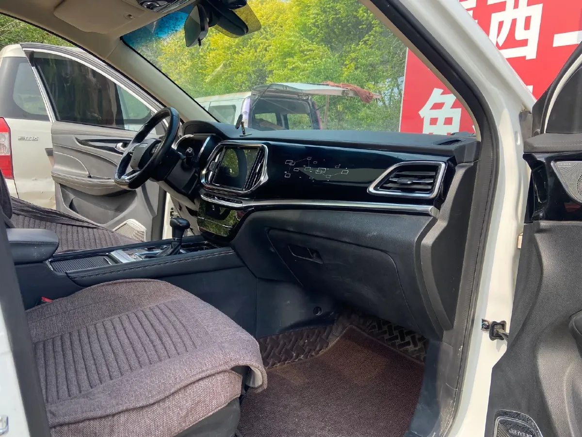 2019 Jetour X90 1.6T 197HP L4 7DCT,autocango,china used car exporter,china ev exporter,chinese used car exporter,chinese used ev exporter