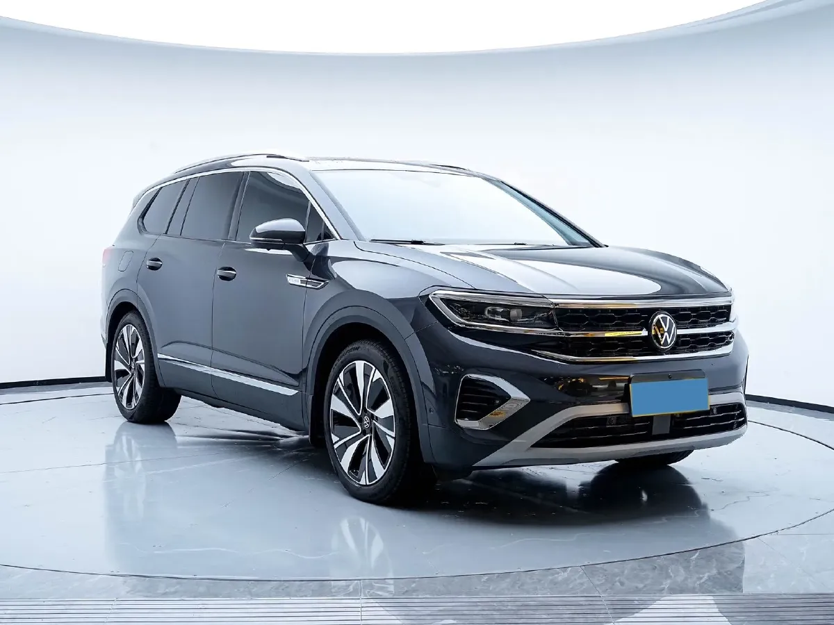 2024 Volkswagen Talagon 2.0T 220HP L4 7DCT,autocango,china used car exporter,china ev exporter,chinese used car exporter,chinese used ev exporter