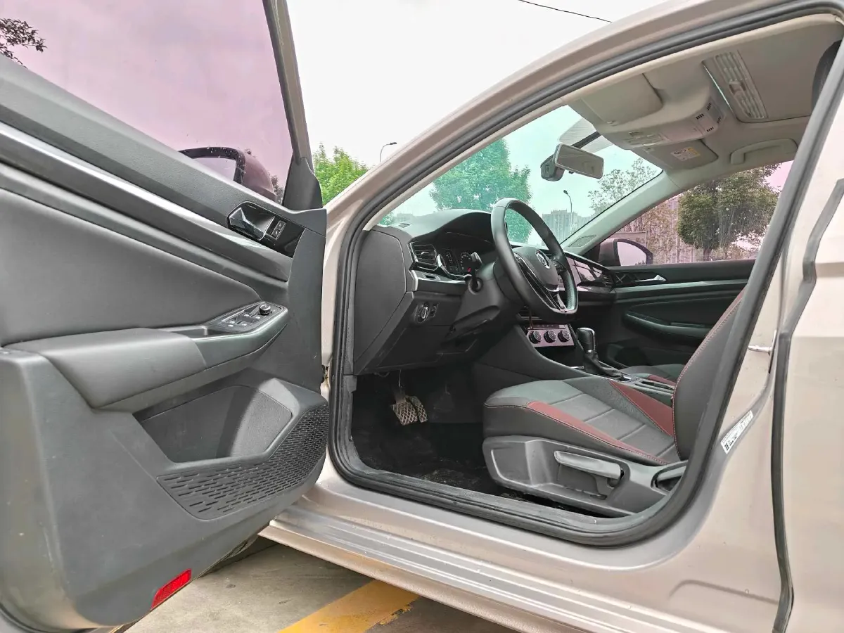 2020 Volkswagen Bora 1.5L 113HP L4 6AT,autocango,china used car exporter,china ev exporter,chinese used car exporter,chinese used ev exporter