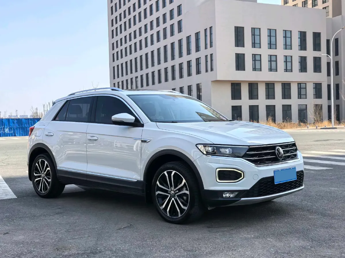 2021 Volkswagen T-Roc 1.4T 150HP L4 7DCT,autocango,china used car exporter,china ev exporter,chinese used car exporter,chinese used ev exporter