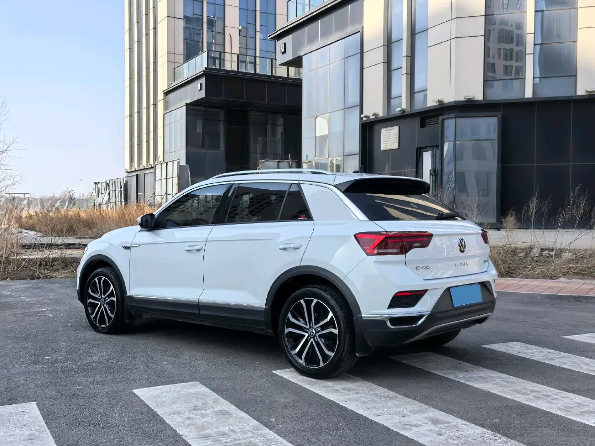 2021 Volkswagen T-Roc 1.4T 150HP L4 7DCT,autocango,china used car exporter,china ev exporter,chinese used car exporter,chinese used ev exporter