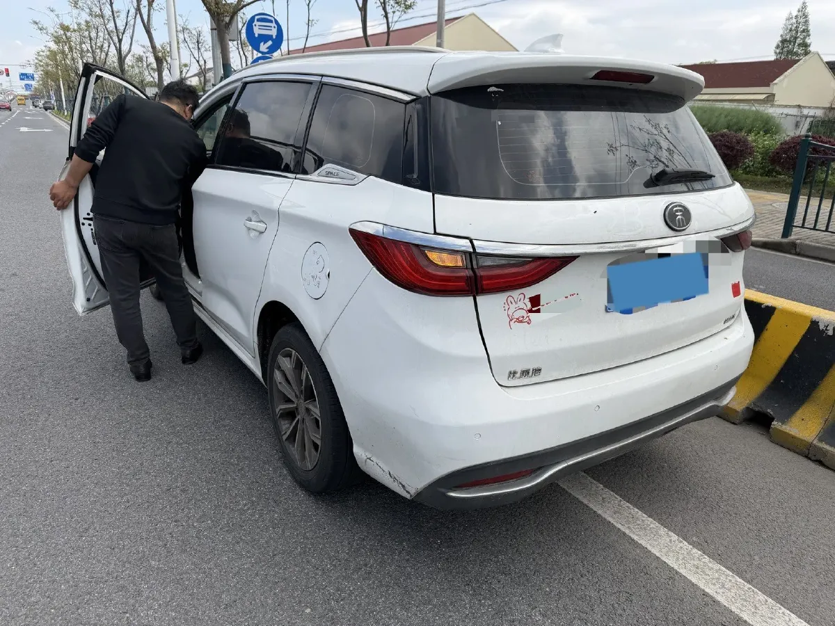 2019 BYD Song MAX 1.5T 154HP L4 6DCT,autocango,china used car exporter,china ev exporter,chinese used car exporter,chinese used ev exporter
