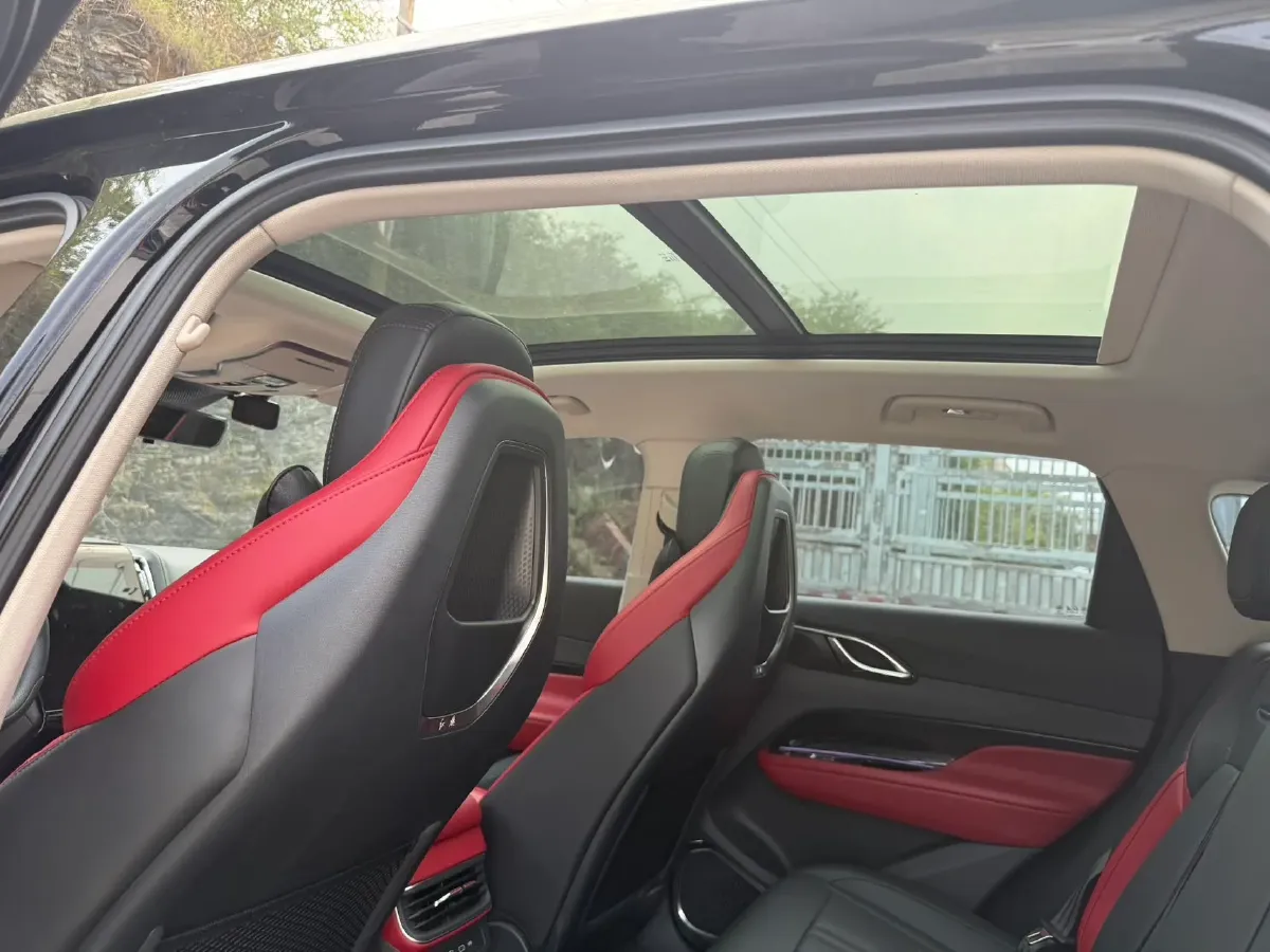 2024 HongQi HS3 1.5T 169HP L4 7DCT,autocango,china used car exporter,china ev exporter,chinese used car exporter,chinese used ev exporter