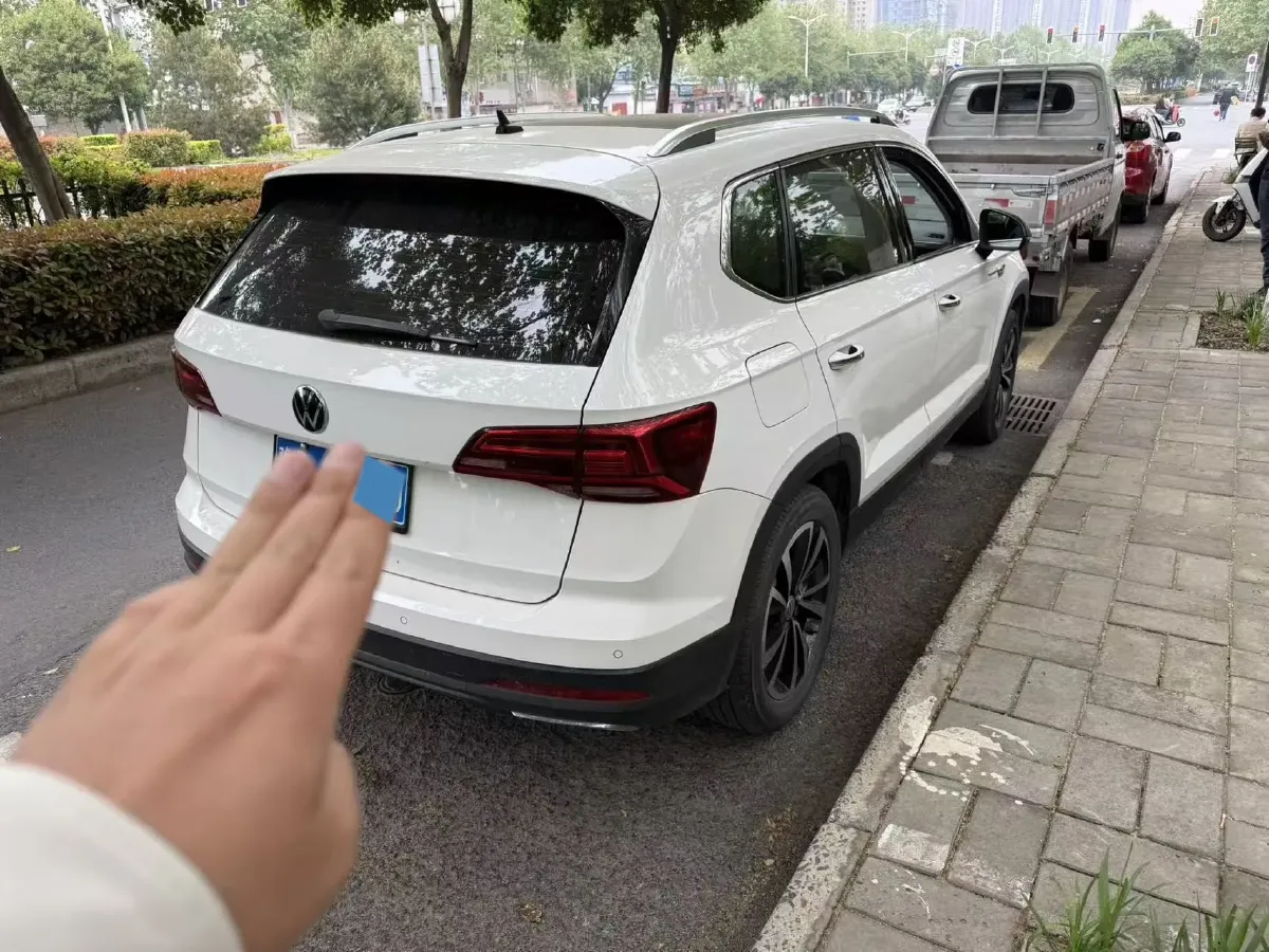 2019 MINI MINI 1.5T 102HP L3 7DCT,autocango,china used car exporter,china ev exporter,chinese used car exporter,chinese used ev exporter