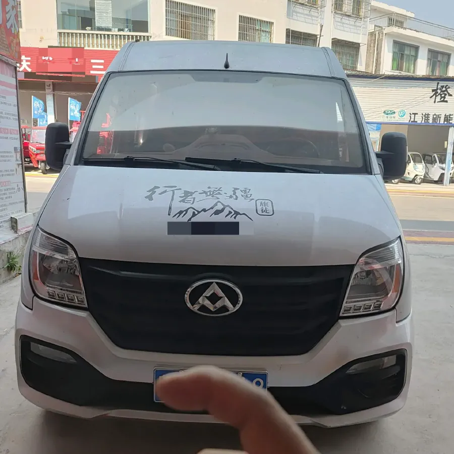 2018 MAXUS XinTu V80 2.5T 136HP L4 6MT,autocango,china used car exporter,china ev exporter,chinese used car exporter,chinese used ev exporter