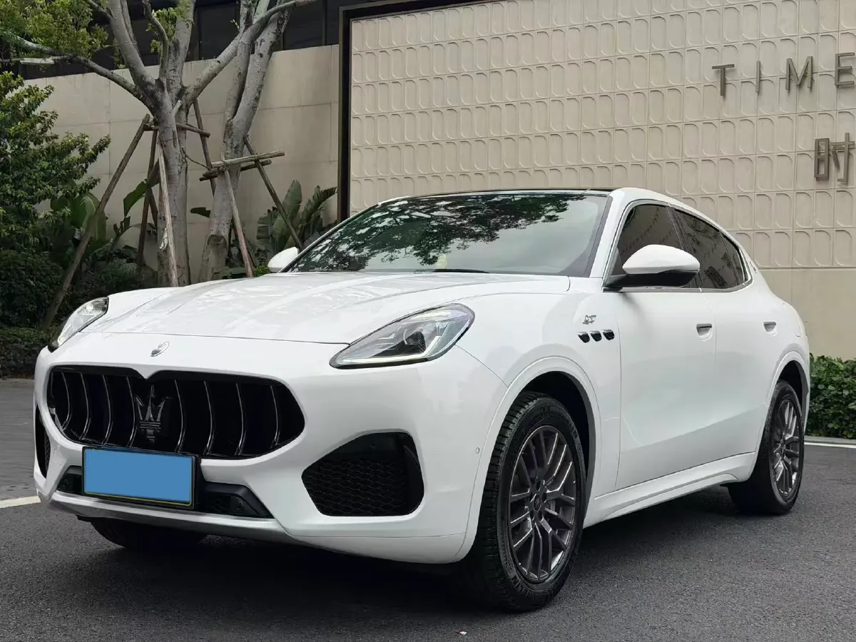 2023 Maserati Grecale 2.0T 300HP L4 8AT,autocango,china used car exporter,china ev exporter,chinese used car exporter,chinese used ev exporter