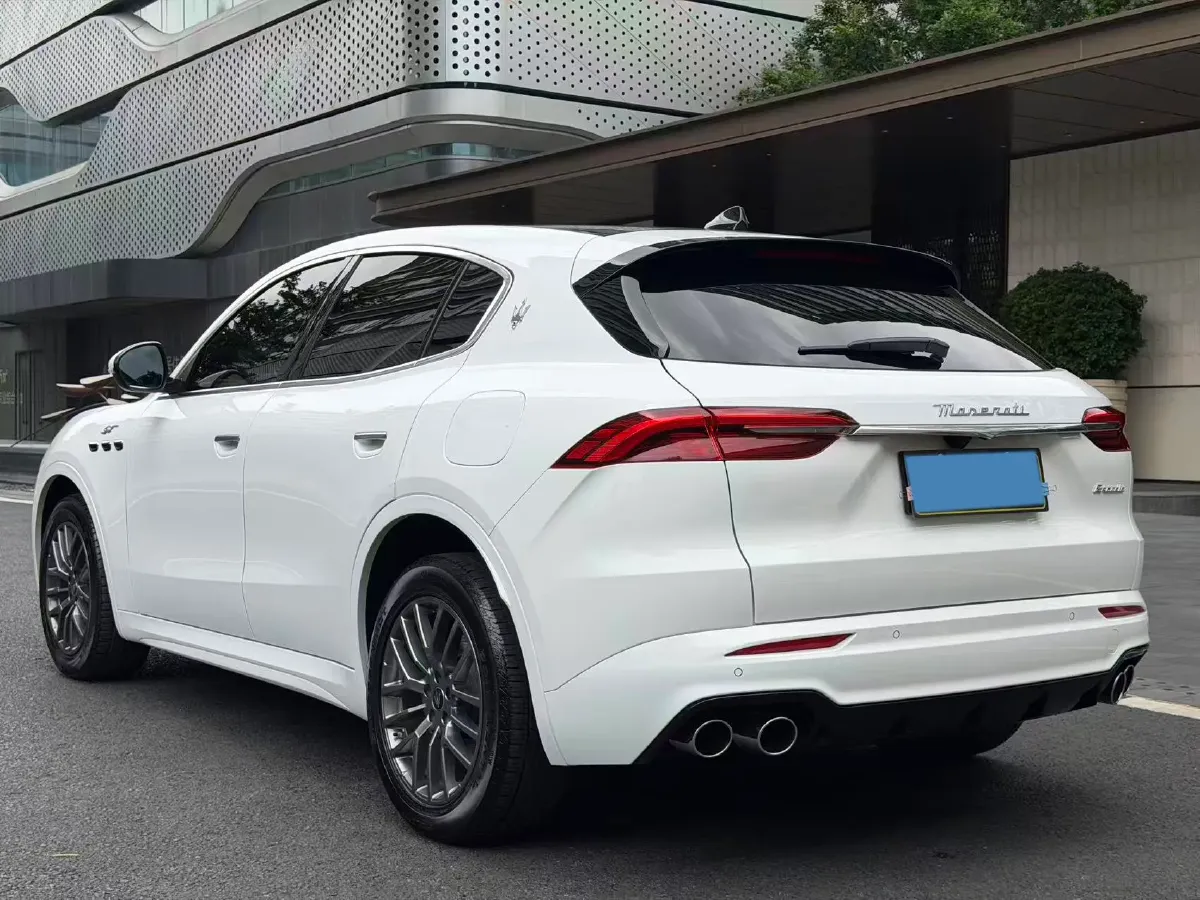 2023 Maserati Grecale 2.0T 300HP L4 8AT,autocango,china used car exporter,china ev exporter,chinese used car exporter,chinese used ev exporter