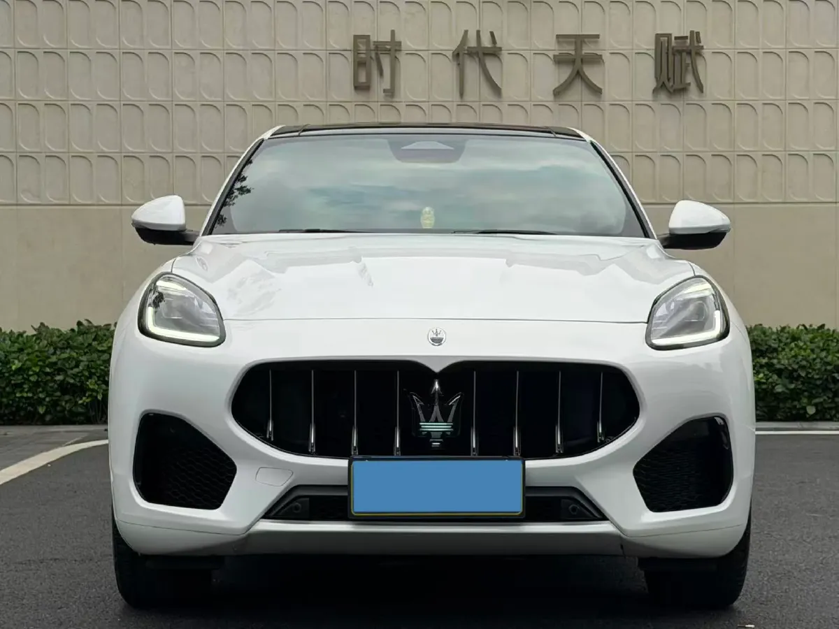 2023 Maserati Grecale 2.0T 300HP L4 8AT,autocango,china used car exporter,china ev exporter,chinese used car exporter,chinese used ev exporter