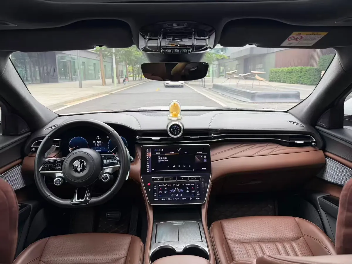 2023 Maserati Grecale 2.0T 300HP L4 8AT,autocango,china used car exporter,china ev exporter,chinese used car exporter,chinese used ev exporter