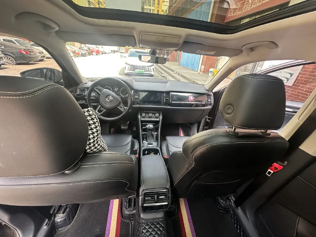 2018 Skoda Kodiak 2.0T 186HP L4 7DCT,autocango,china used car exporter,china ev exporter,chinese used car exporter,chinese used ev exporter