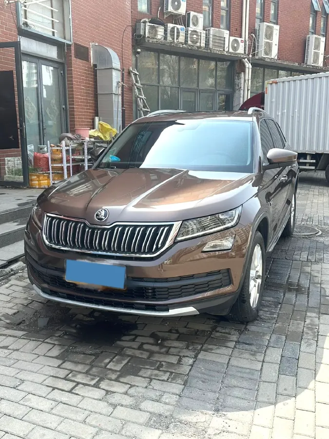 2018 Skoda Kodiak 2.0T 186HP L4 7DCT,autocango,china used car exporter,china ev exporter,chinese used car exporter,chinese used ev exporter