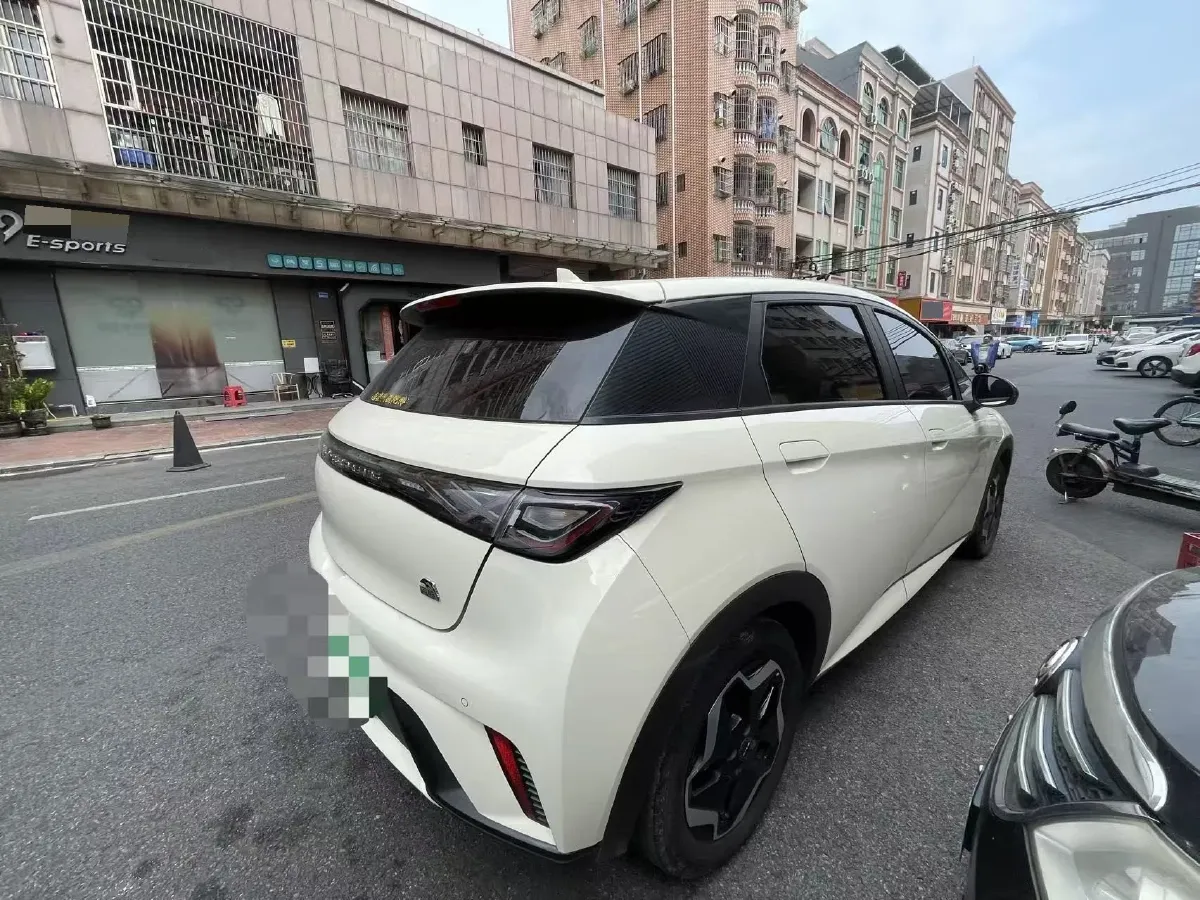 2021 Ford Escort 1.5L 122HP L3 6AT,autocango,china used car exporter,china ev exporter,chinese used car exporter,chinese used ev exporter