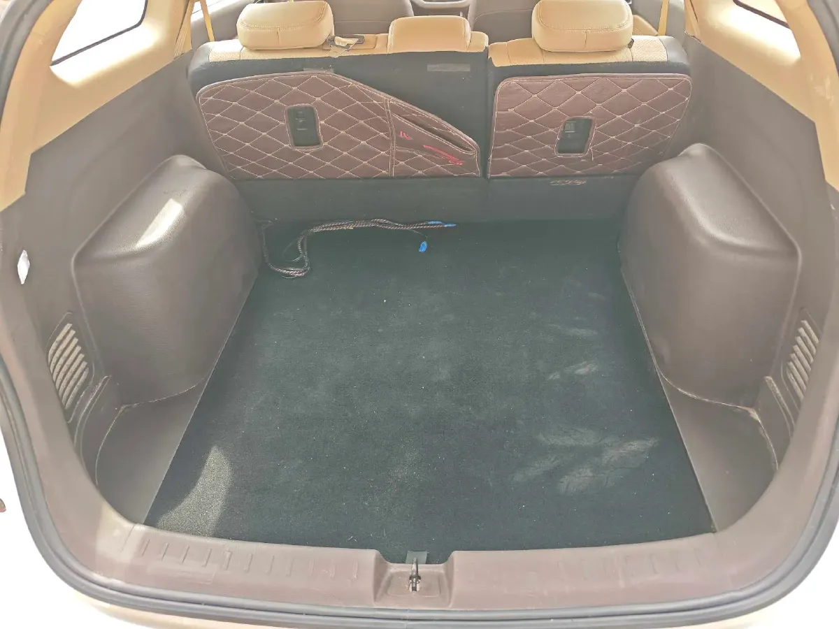 2017 BaoJun 310W 1.5L 112HP L4 6MT,autocango,china used car exporter,china ev exporter,chinese used car exporter,chinese used ev exporter