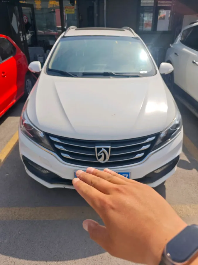 2017 BaoJun 310W 1.5L 112HP L4 6MT,autocango,china used car exporter,china ev exporter,chinese used car exporter,chinese used ev exporter