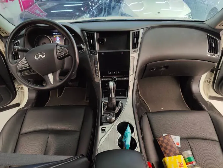 2016 Infiniti Q50L 2.0T 211HP L4 7AT,autocango,china used car exporter,china ev exporter,chinese used car exporter,chinese used ev exporter