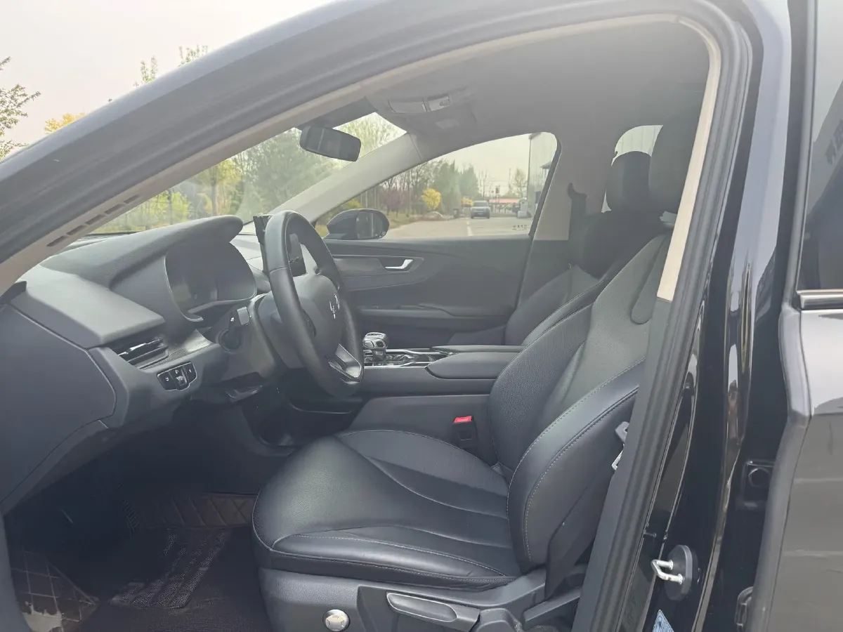 2022 HongQi E-QM5 BEV 54KWH,autocango,china used car exporter,china ev exporter,chinese used car exporter,chinese used ev exporter