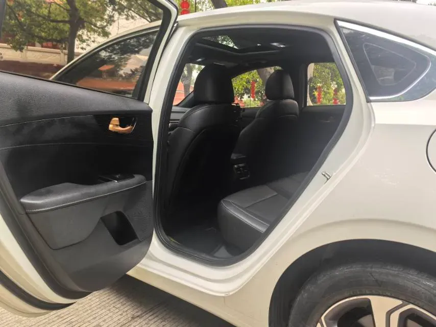 2020 Kia K3 1.5L 115HP L4 CVT,autocango,china used car exporter,china ev exporter,chinese used car exporter,chinese used ev exporter