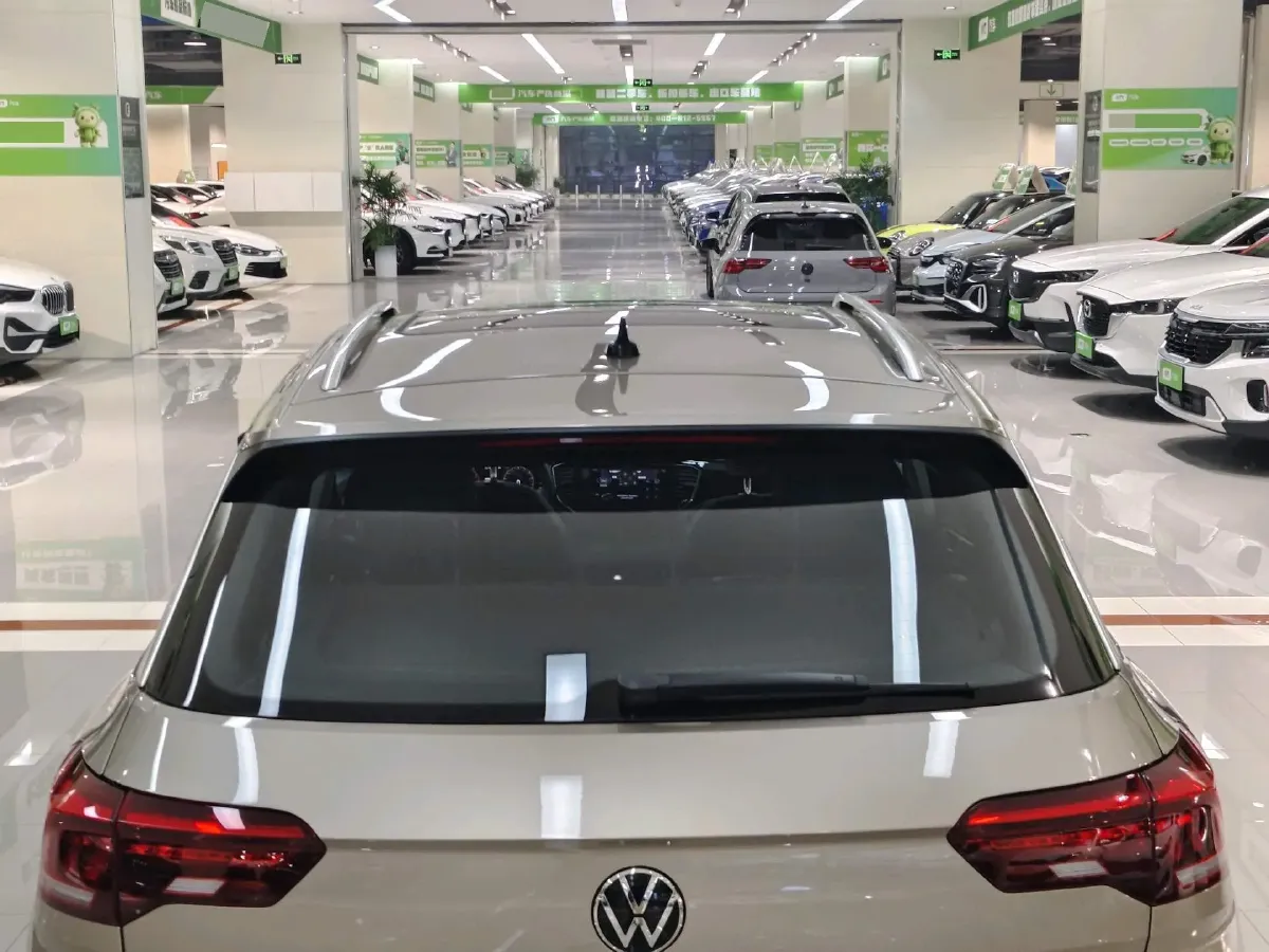 2022 Volkswagen T-Roc 1.4T 150HP L4 7DCT,autocango,china used car exporter,china ev exporter,chinese used car exporter,chinese used ev exporter