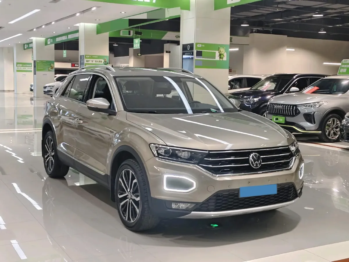 2022 Volkswagen T-Roc 1.4T 150HP L4 7DCT,autocango,china used car exporter,china ev exporter,chinese used car exporter,chinese used ev exporter