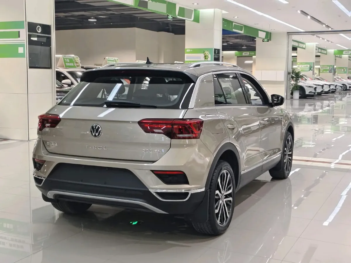 2022 Volkswagen T-Roc 1.4T 150HP L4 7DCT,autocango,china used car exporter,china ev exporter,chinese used car exporter,chinese used ev exporter