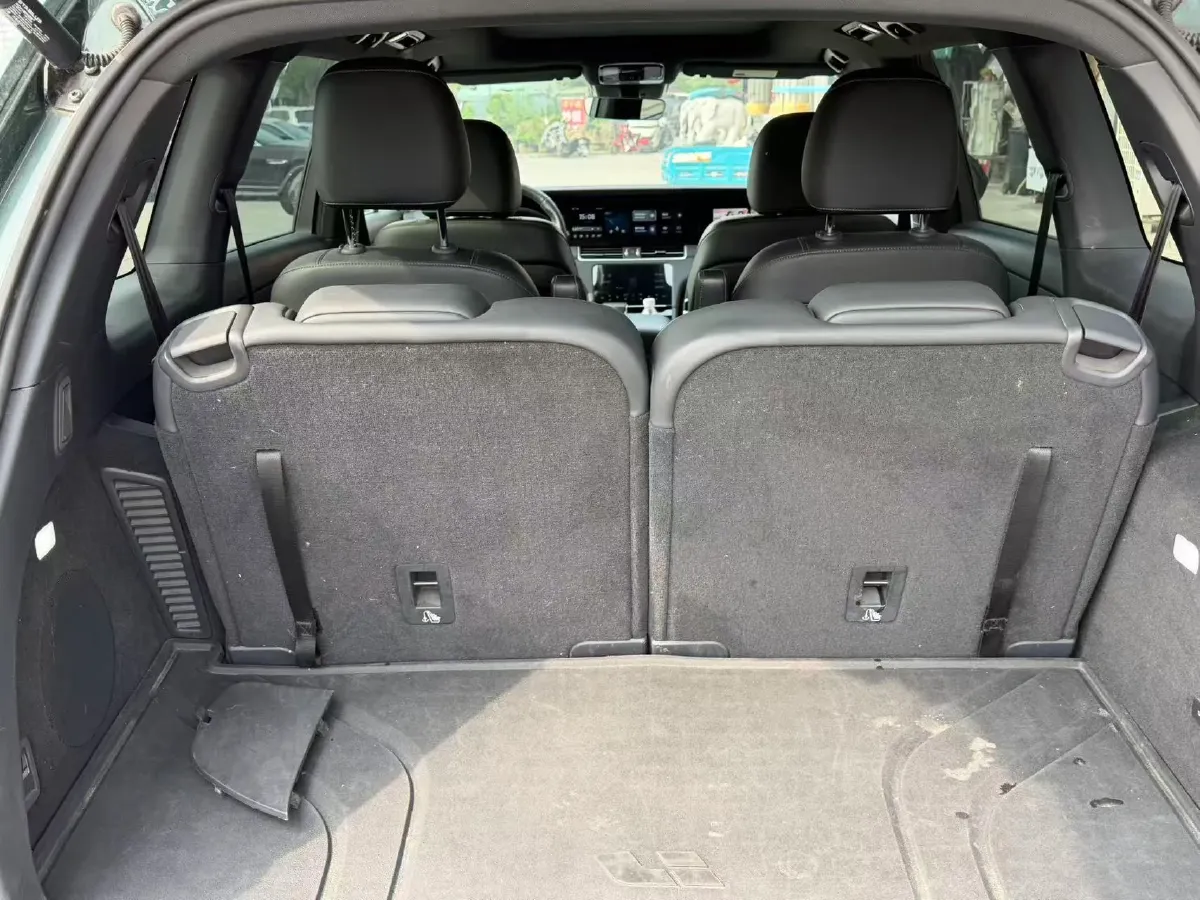 2021 Li ONE Range Extended 131HP REEV 40.5KWH,autocango,china used car exporter,china ev exporter,chinese used car exporter,chinese used ev exporter