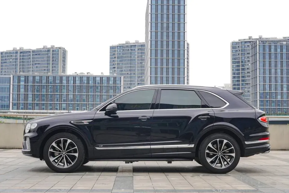 2022 Bentley Bentayga 4.0T 550HP V8 8AT,autocango,china used car exporter,china ev exporter,chinese used car exporter,chinese used ev exporter