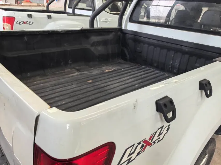 2023 Isuzu RE-MAX Jim 2.5T 143HP L4 6MT,autocango,china used car exporter,china ev exporter,chinese used car exporter,chinese used ev exporter